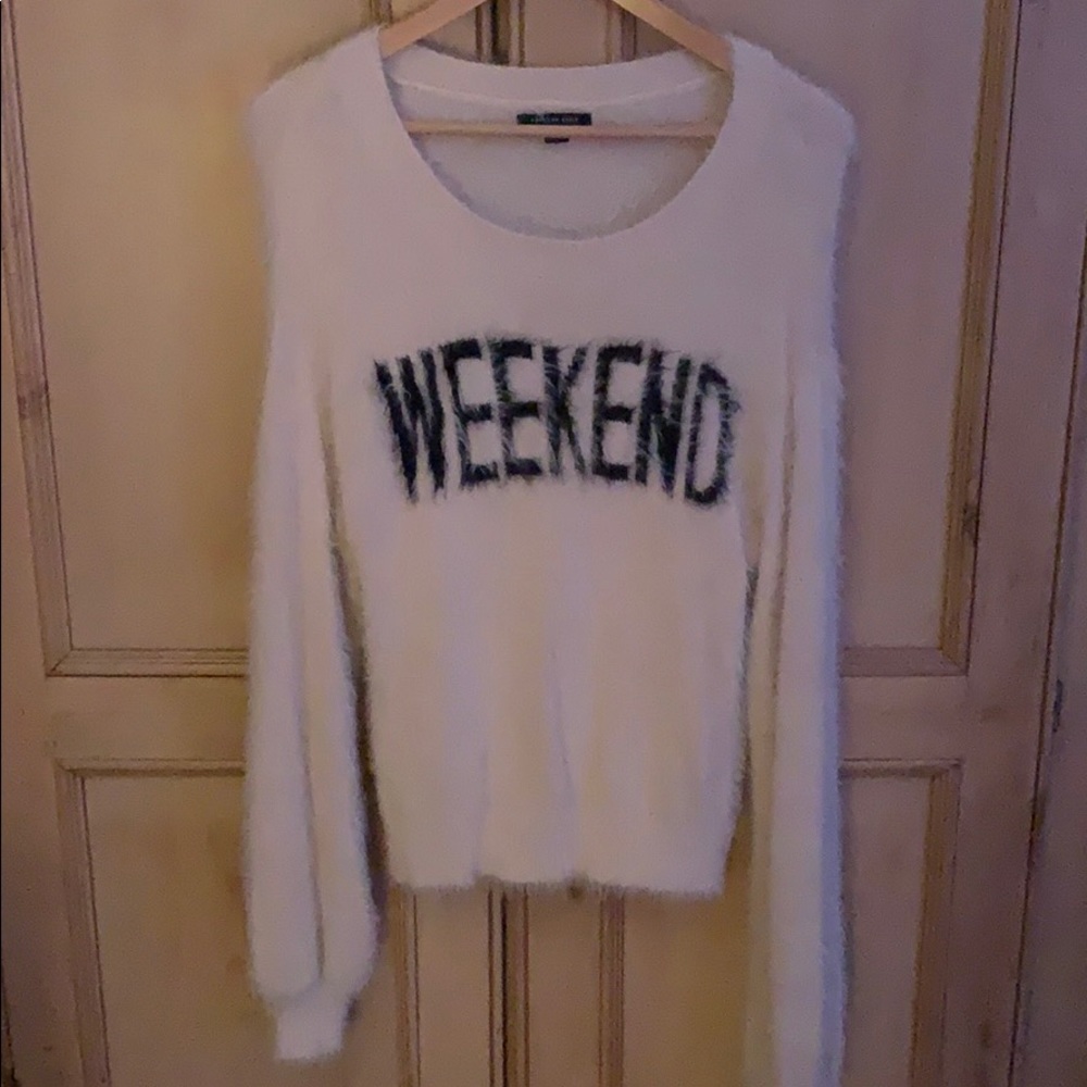 WEEKEND Fuzzy Sweater